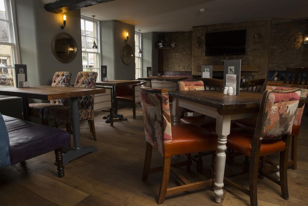 The Golden Pheasant Hotel Burford Exterior photo